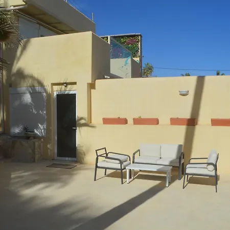 Apartment Excepcional Loft A Pie De Playa En Roquetes *