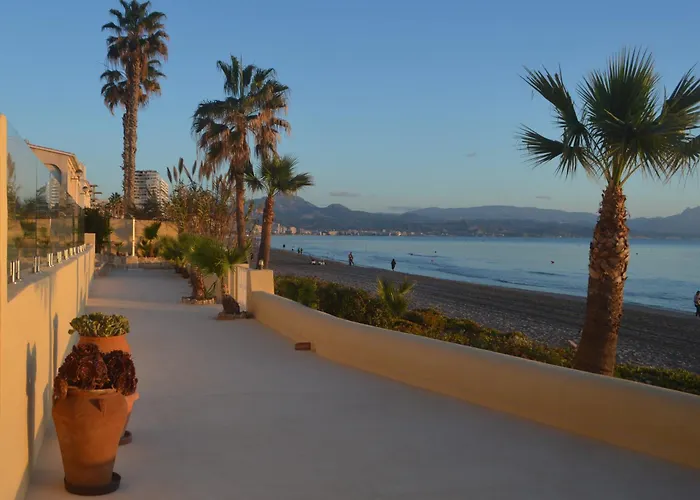 Apartment Excepcional Loft A Pie De Playa En Roquetes